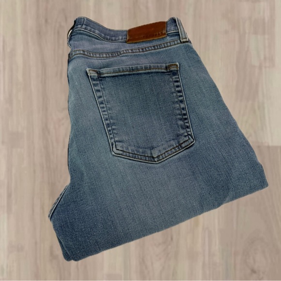 Tecovas Medium Blue Standard Straight Leg Jeans - Picture 1 of 9